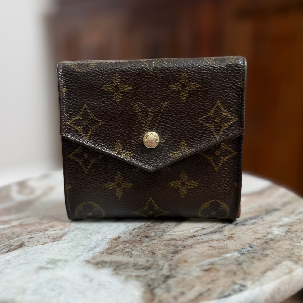 LOUIS VUITTON Monogram Envelope Wallet